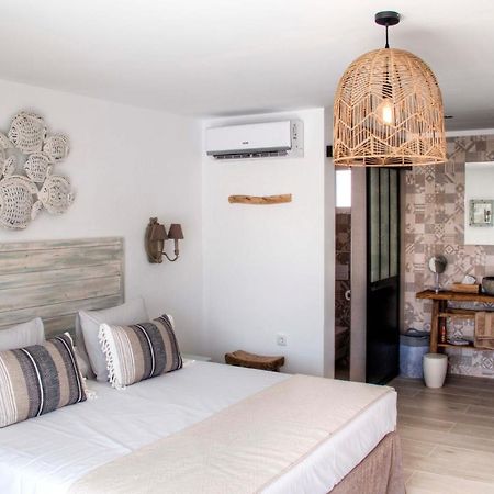 Finca Pura, Clothing Optional Guestrooms 埃尔切 外观 照片